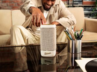 roberts radio speaker